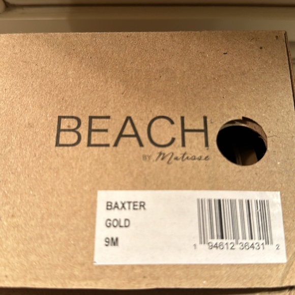 NIB Leather upper Gold Sandals by Beach by Matisse - Picture 8 of 8